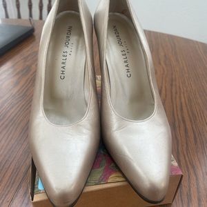 Charles Jourdan Shimmery Brush Leather Heel Sz 8
